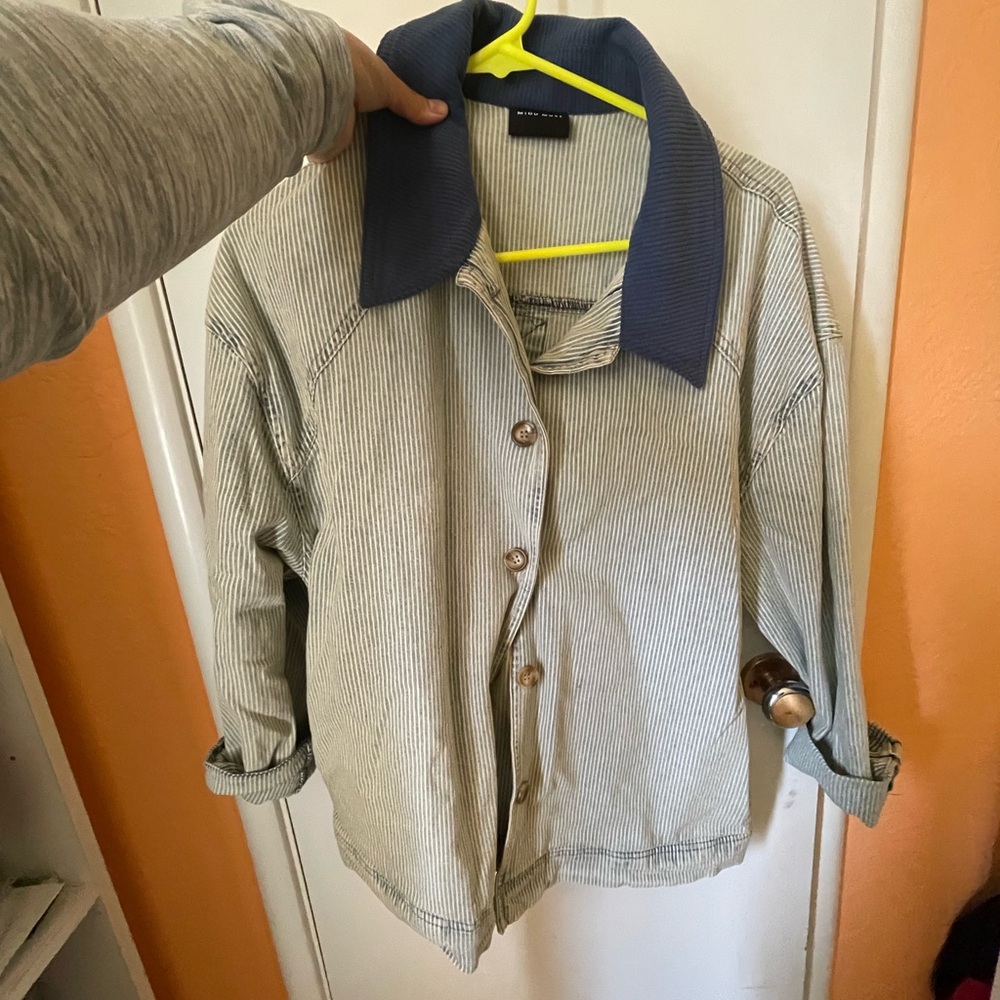 Striped Button-Up Jacket with Corduroy Blue Collar